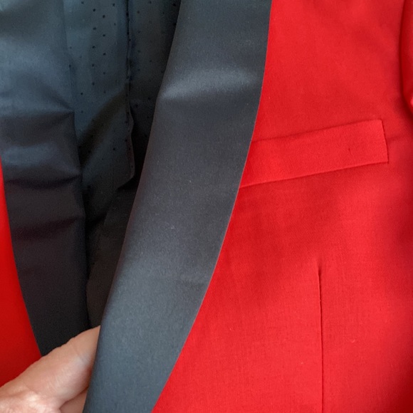 Alberto Nardoni Red Tuxedo And Black Lapel Vested Suit With Black Vest & Pants + Jacket main image 1